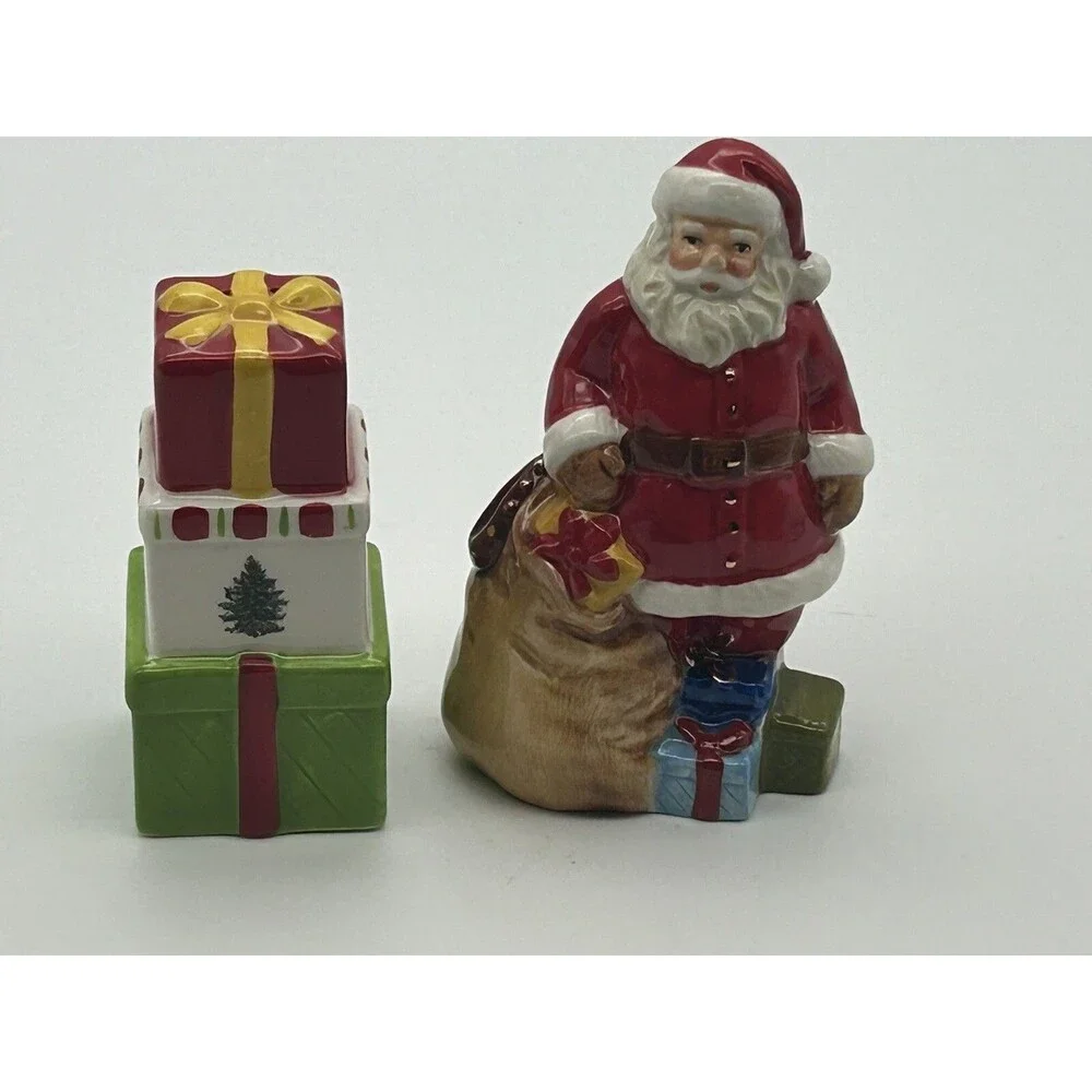 Spode Christmas Tree Santa & Gift Box Salt Pepper Shakers w/ Box Holiday